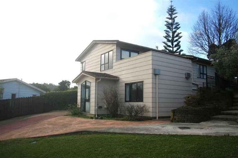 Photo of property in 27 Hale Crescent, Bayview, Auckland, 0629
