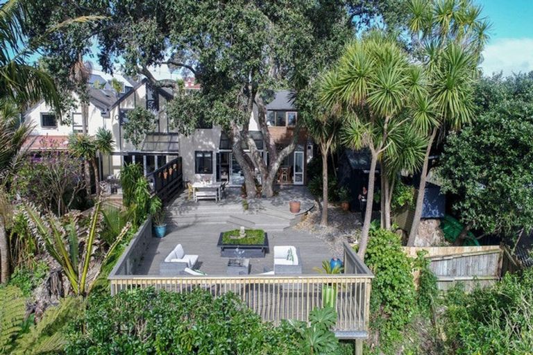 Photo of property in 1/7a Seaside Avenue, Waterview, Auckland, 1026