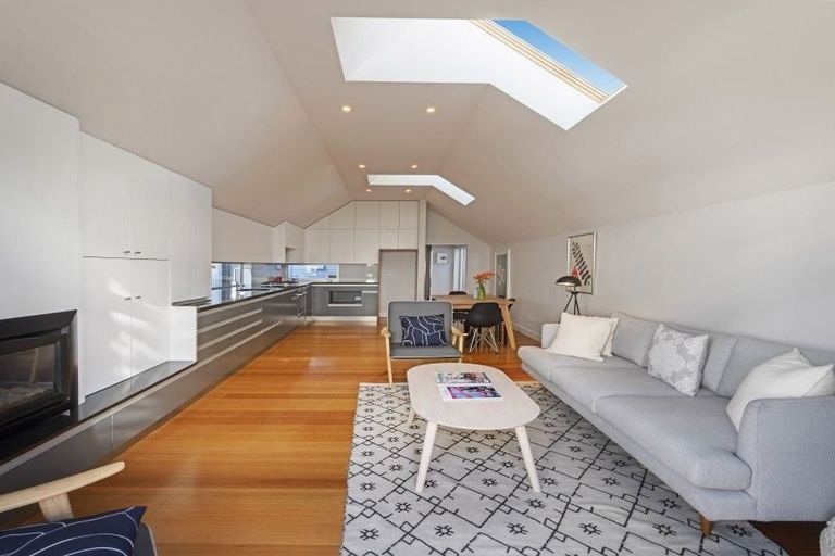 Photo of property in 63 Brougham Street, Mount Victoria, Wellington, 6011