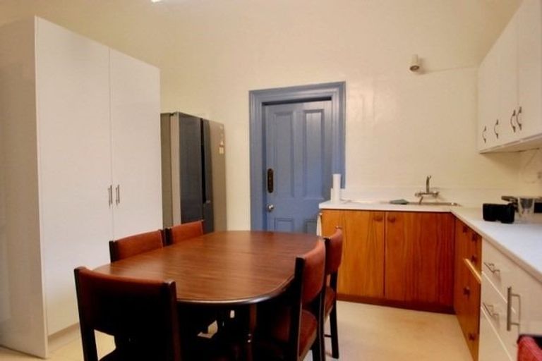 Photo of property in 152 London Street, Dunedin Central, Dunedin, 9016