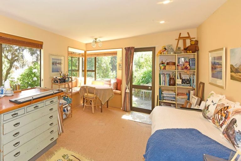 Photo of property in 1 Crossland Terrace, Lyttelton, 8082