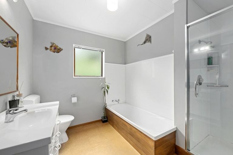 Photo of property in 15 Ashton Warner Way, Whitemans Valley, Upper Hutt, 5371