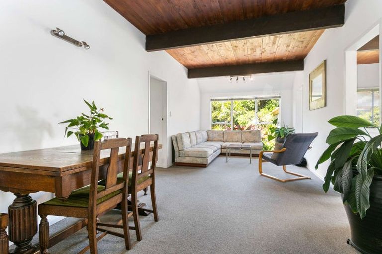 Photo of property in 50 Hattaway Avenue, Bucklands Beach, Auckland, 2012