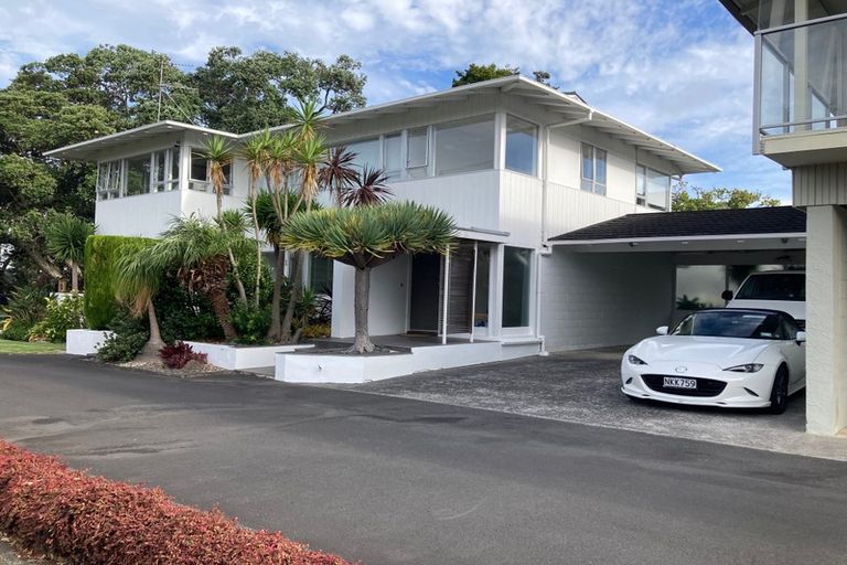 Photo of property in 2/276 Hurstmere Road, Takapuna, Auckland, 0622