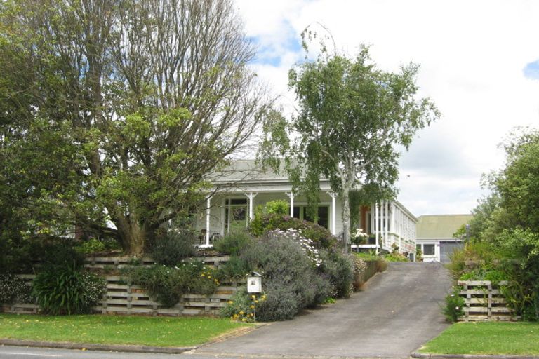 Photo of property in 72 Nelson Street, Pukekohe, 2120