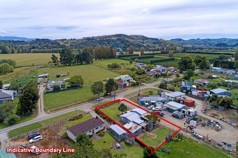 Photo of property in 10 Kipling Road, Te Karaka, 4022