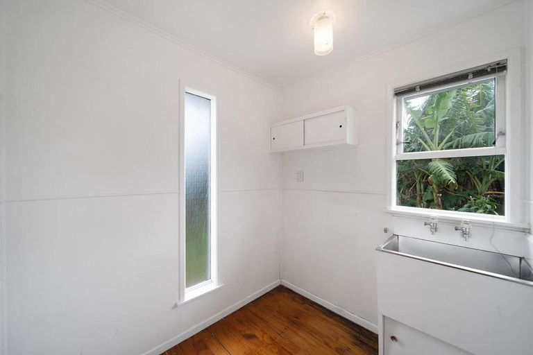 Photo of property in 1/363 Pakuranga Road, Pakuranga Heights, Auckland, 2010
