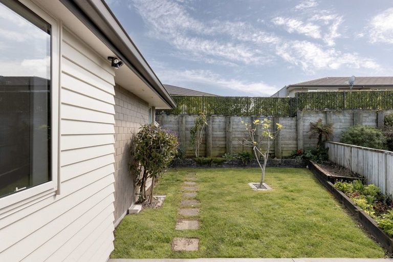 Photo of property in Waterview Estate, 57/4 Greystone Place, Omokoroa, 3114