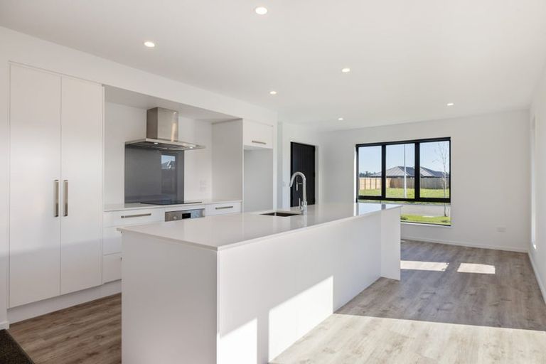 Photo of property in 43 Greig Crescent, Amberley, 7410