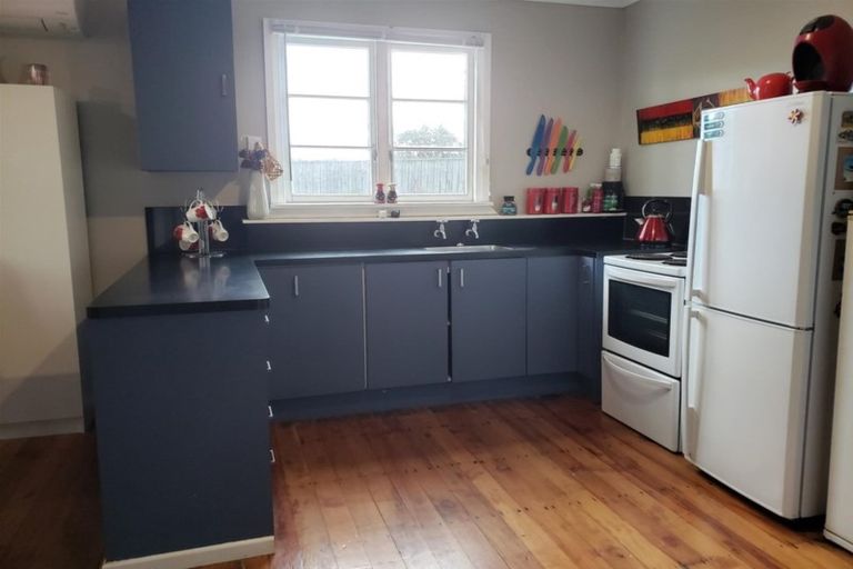 Photo of property in 37 Chester Street, Patea, 4520