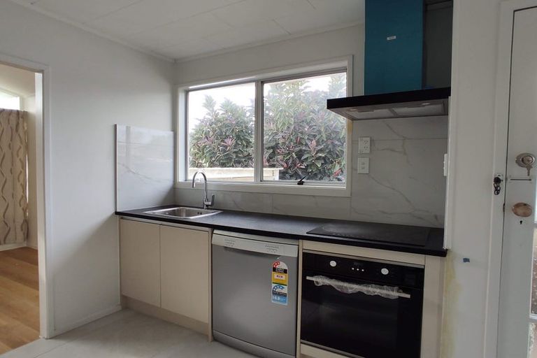 Photo of property in 1 Blanche Way, Half Moon Bay, Auckland, 2012