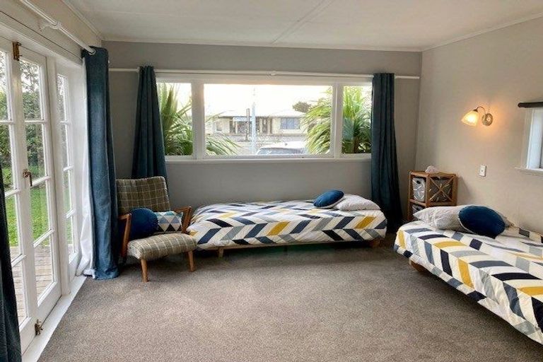 Photo of property in 6 Insley Street, Mangawhai, 0505