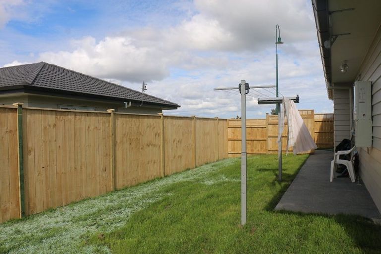 Photo of property in 13 Manene Street, Wattle Downs, Auckland, 2103