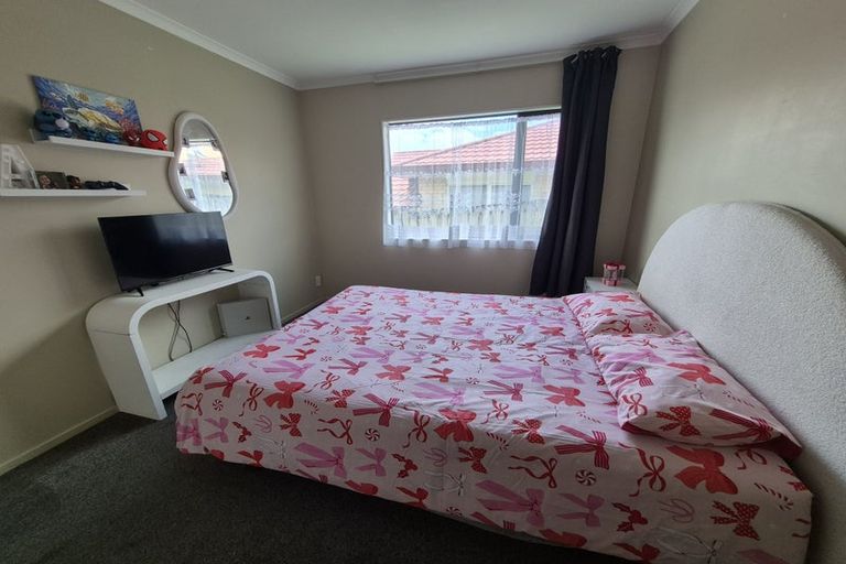 Photo of property in 10 Ali Place, Ranui, Auckland, 0612