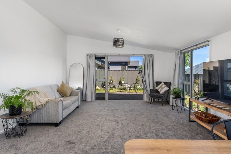 Photo of property in 38 Severn Street, Green Island, Dunedin, 9018