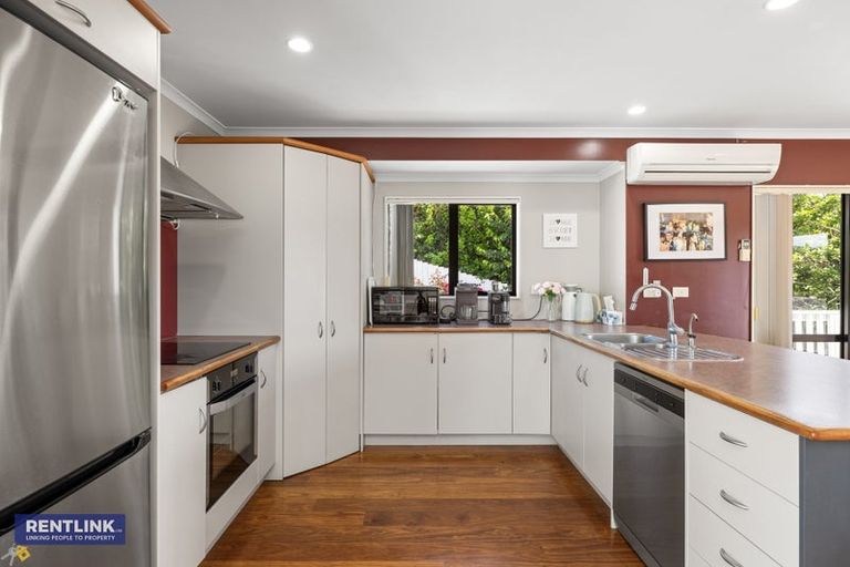 Photo of property in 46 Waipuna Grove, Welcome Bay, Tauranga, 3112