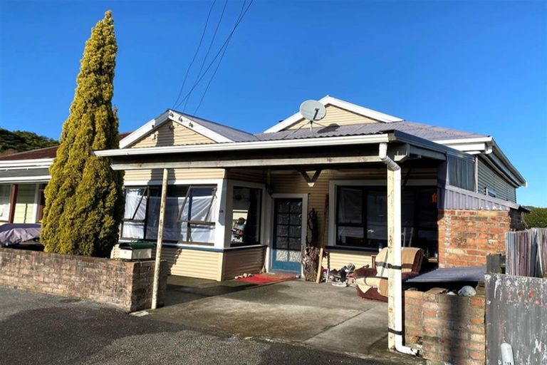 Photo of property in 10 Murray Street, Greymouth, 7805