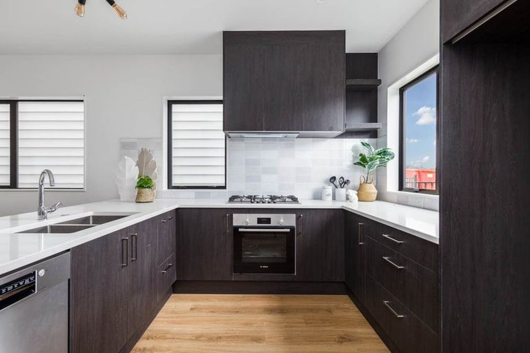 Photo of property in 21 Bei Road, Papakura, 2110