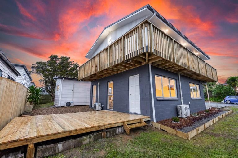 Photo of property in 38d Hetherington Road, Ranui, Auckland, 0612