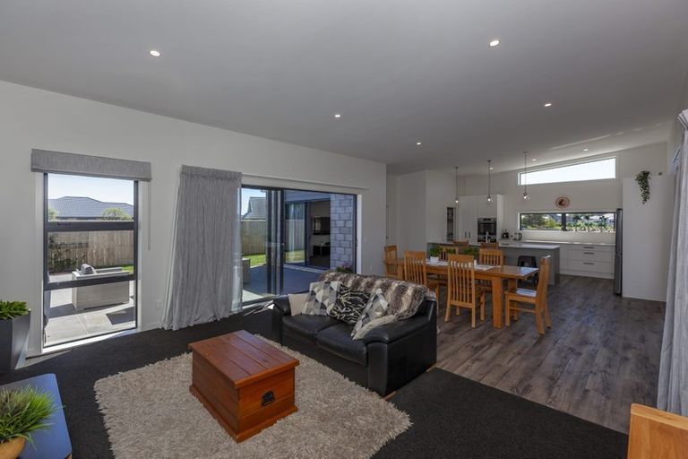 Photo of property in 45 Hudson Place, Paraparaumu, 5032