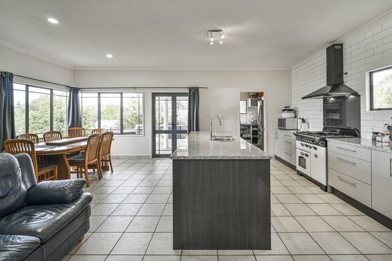 Photo of property in 40 Wheatley Road, Waiohiki, Napier, 4183