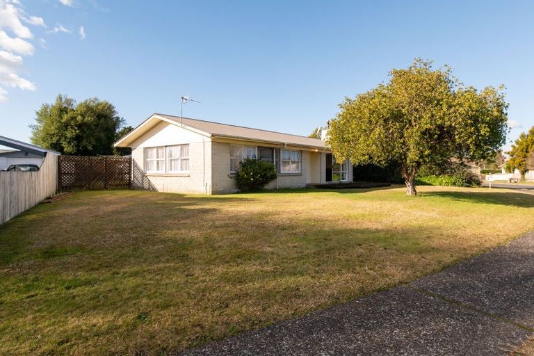 Photo of property in 37 Alison Street, Mangakakahi, Rotorua, 3015