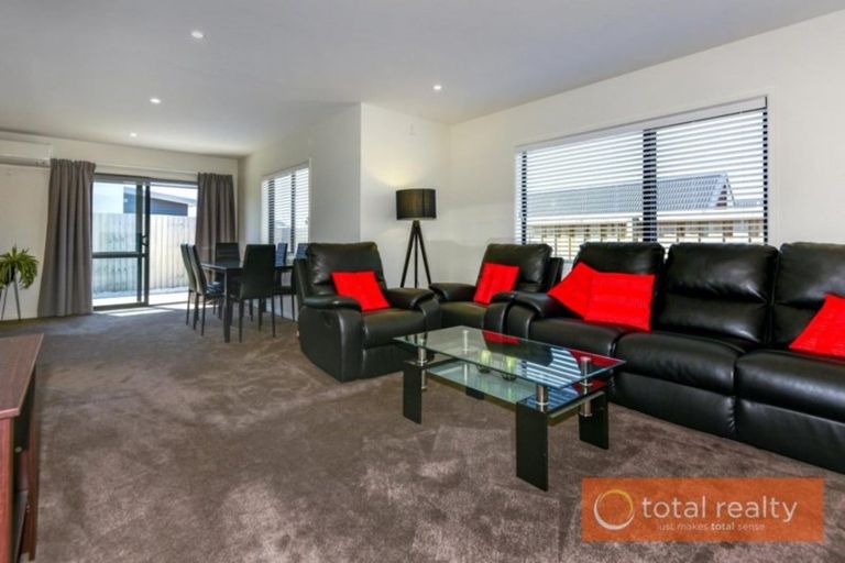 Photo of property in 12 Meyer Crescent, Halswell, Christchurch, 8025