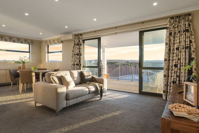 Photo of property in 25 Benmore Crescent, Pyes Pa, Tauranga, 3112