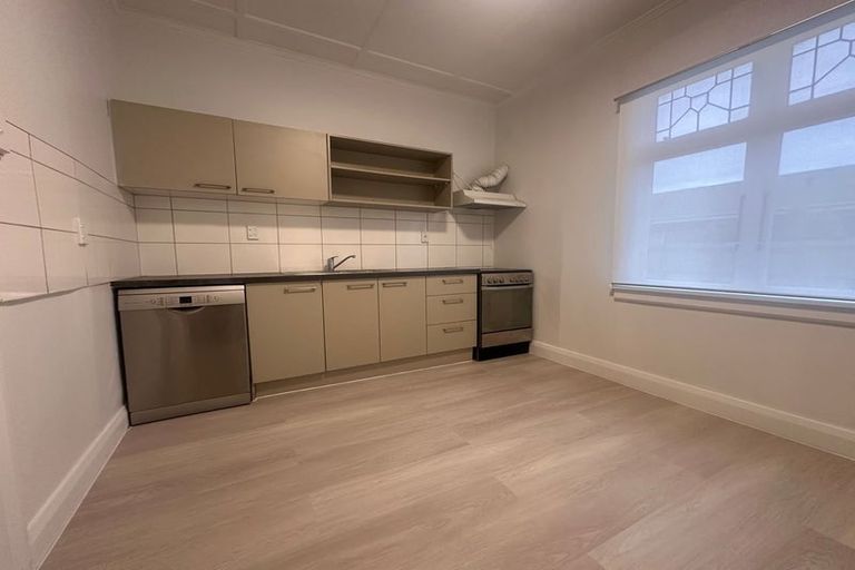 Photo of property in 48 North Avon Road, Richmond, Christchurch, 8013