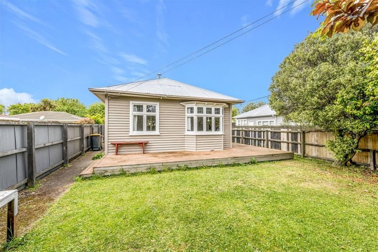 Photo of property in 1/136 Milton Street, Somerfield, Christchurch, 8024
