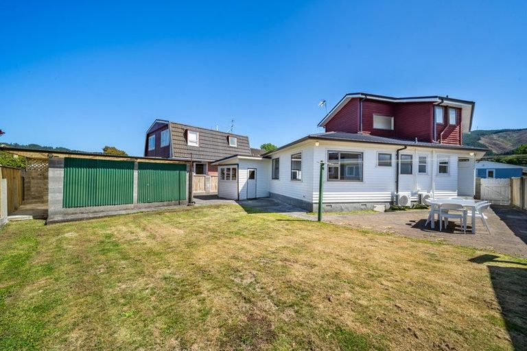 Photo of property in 28 Perry Street, Heretaunga, Upper Hutt, 5018