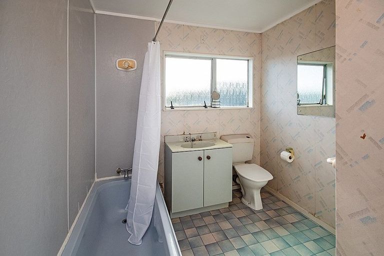 Photo of property in 5 Lorelei Place, Opaheke, Papakura, 2113