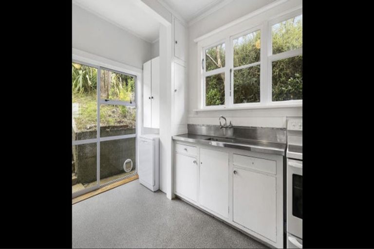 Photo of property in 68a Cliffs Road, Saint Clair, Dunedin, 9012