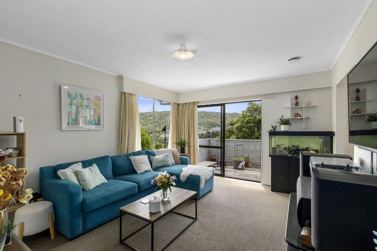 Photo of property in 32 Kingsley Street, Stokes Valley, Lower Hutt, 5019