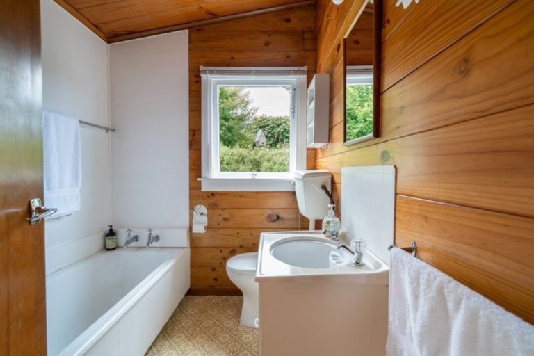 Photo of property in 14 Rokino Road, Taupo, 3330