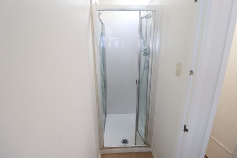 Photo of property in 3/52 Fruitvale Road, New Lynn, Auckland, 0600