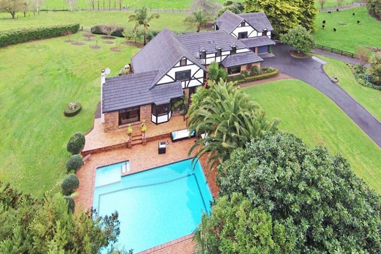 Photo of property in 722 Runciman Road, Runciman, Drury, 2578