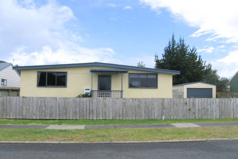 Photo of property in 107 Hampton Road, Whangamata, 3620