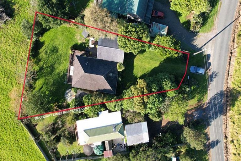 Photo of property in 46 Sandy Beach Road, Tinopai, Matakohe, 0593