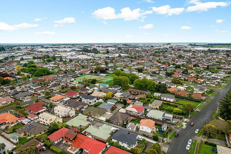 Photo of property in 2/83 Victoria Road, Papatoetoe, Auckland, 2025