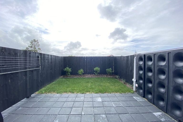 Photo of property in 6/66 Metcalfe Road, Ranui, Auckland, 0612