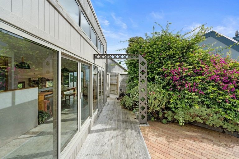 Photo of property in 36 Hudson Street, Island Bay, Wellington, 6023