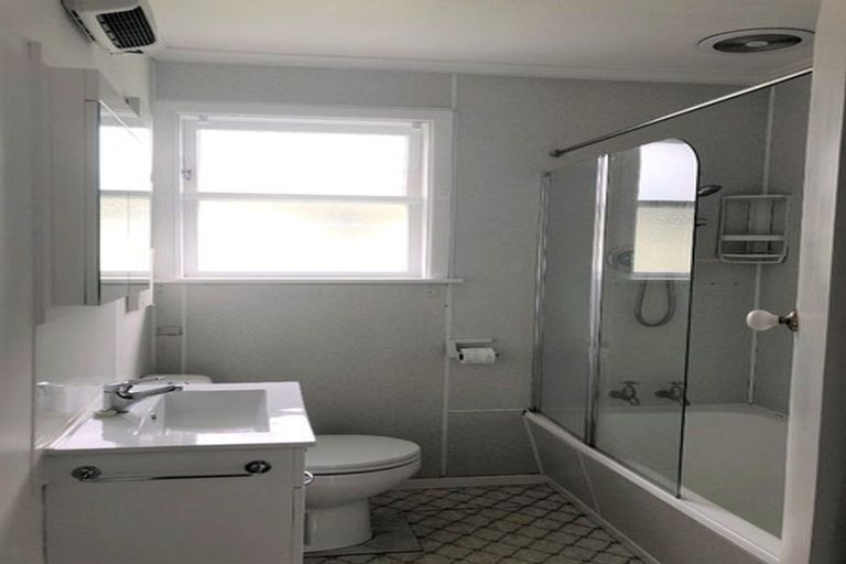 Photo of property in 1 Trafalgar Street, Levin, 5510