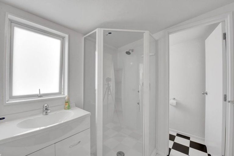 Photo of property in 69 Wellington Street, Nelson South, Nelson, 7010