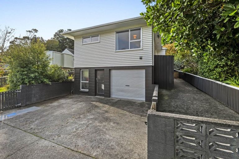 Photo of property in 21 Ambury Place, Merrilands, New Plymouth, 4312