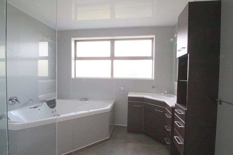 Photo of property in 36 Coutts Road, Gore, 9710