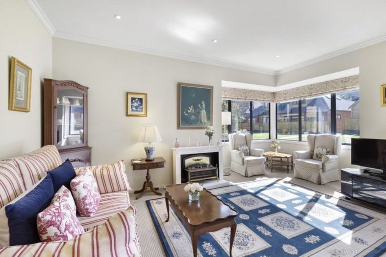 Photo of property in 19 Futuna Close, Karori, Wellington, 6012