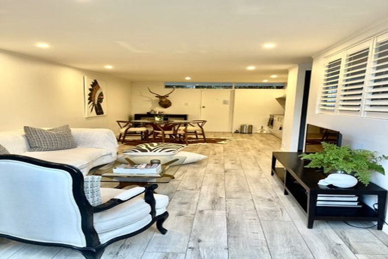 Photo of property in 26/73 Princes Street, Northcote Point, Auckland, 0627