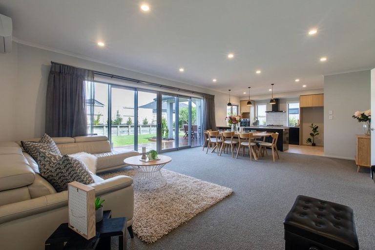 Photo of property in 6 Falcon Court, Flagstaff, Hamilton, 3210