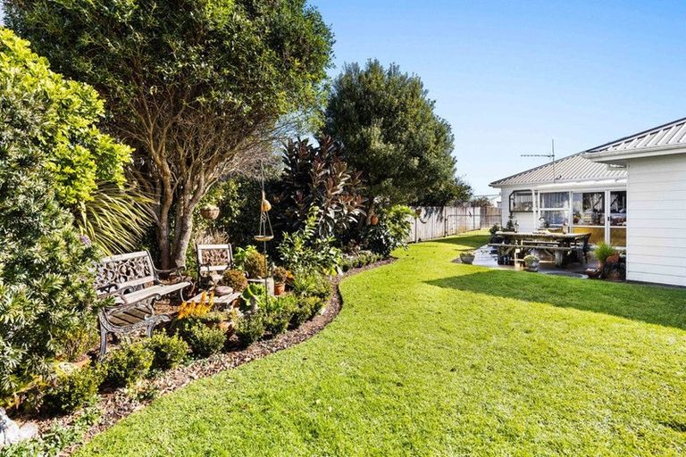 Photo of property in 6 Dillon Drive, Bell Block, New Plymouth, 4312